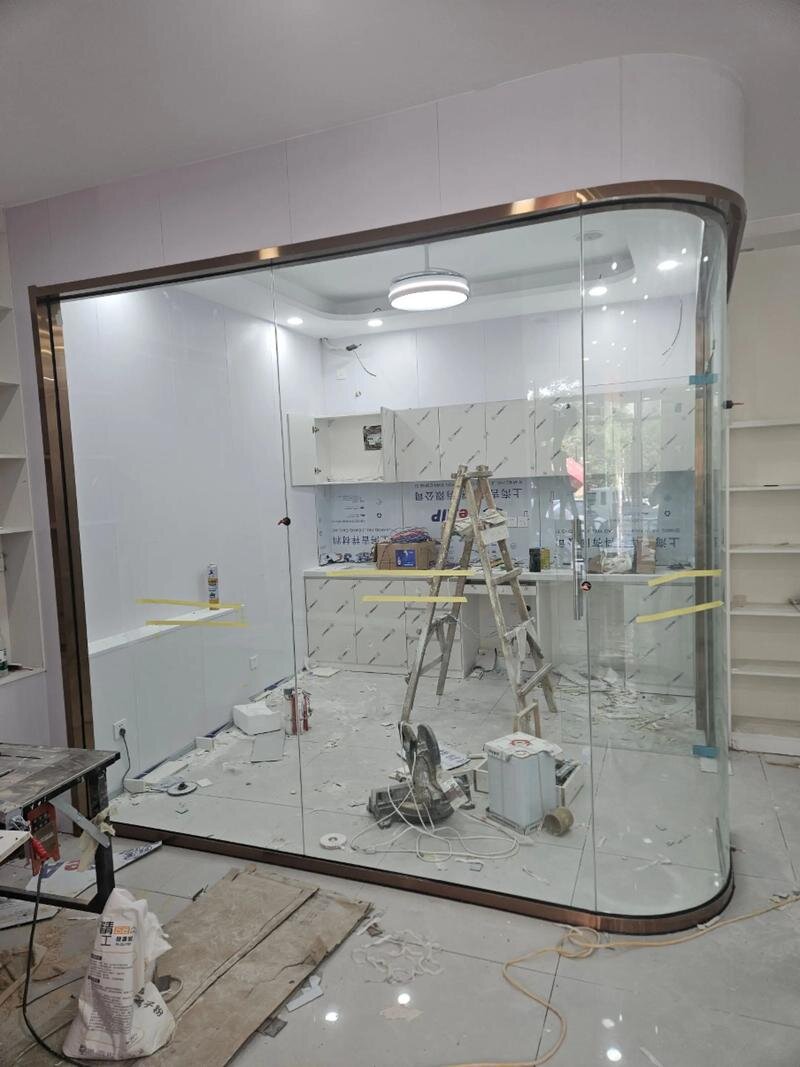盐都区异形展柜玻璃异形展柜玻璃 - 方案